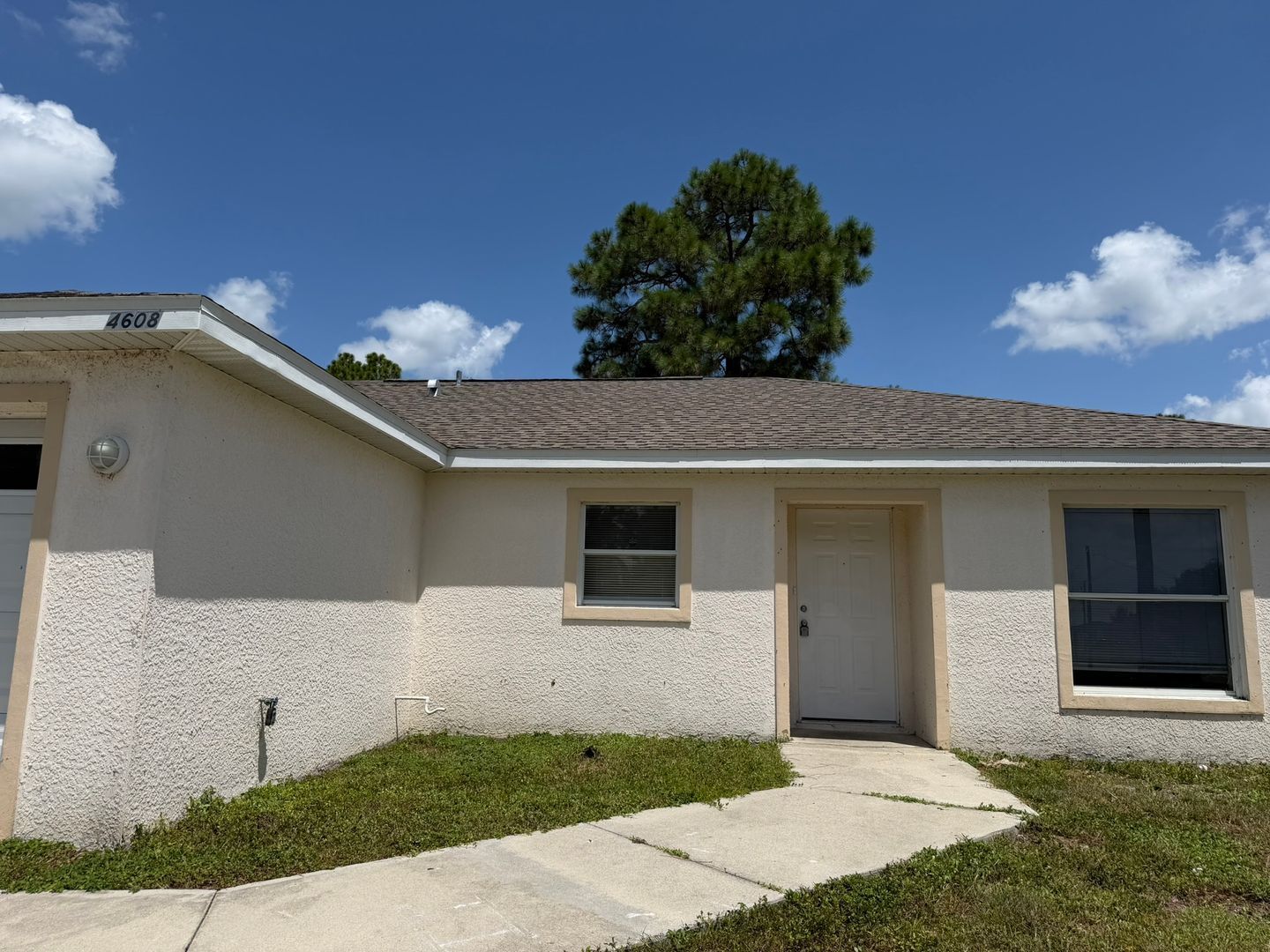 Gallery Image 0