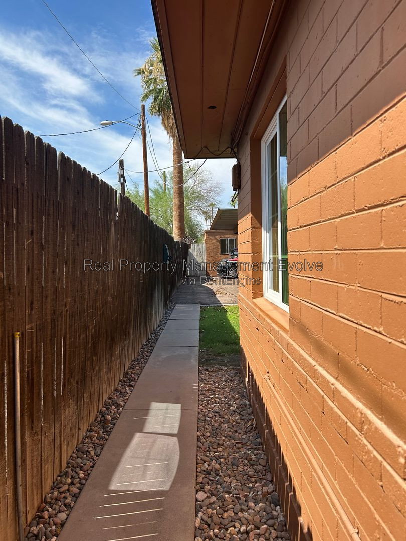 Gallery Image 17