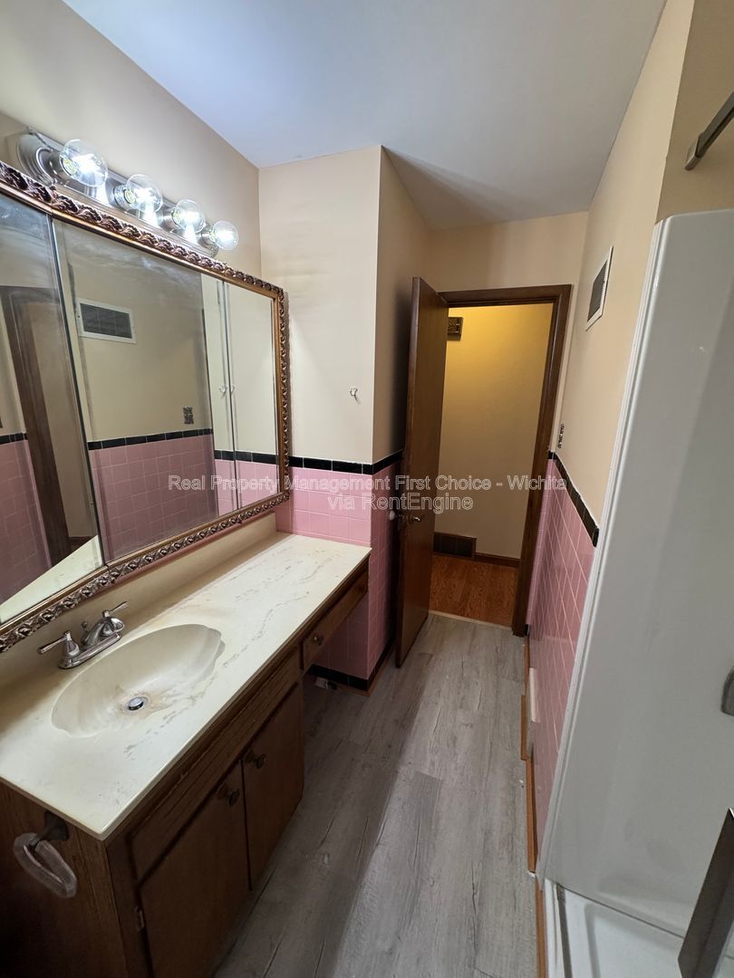 Gallery Image 40