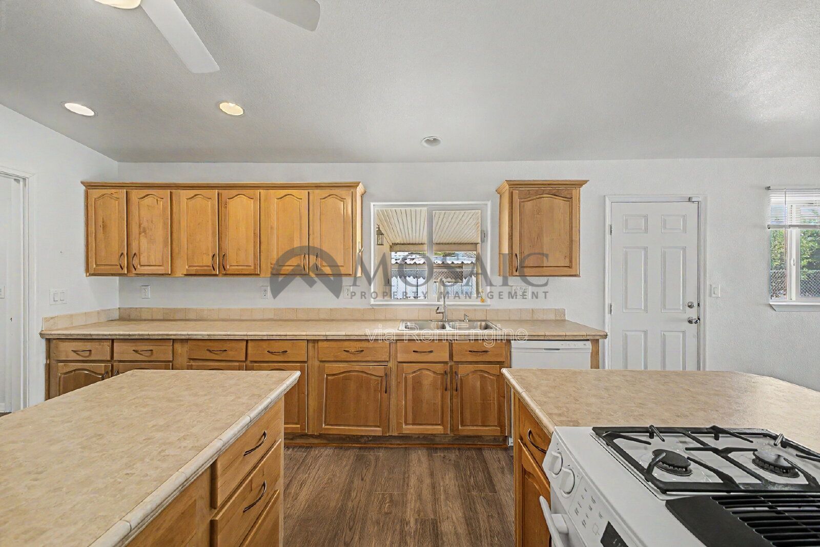 Gallery Image 19