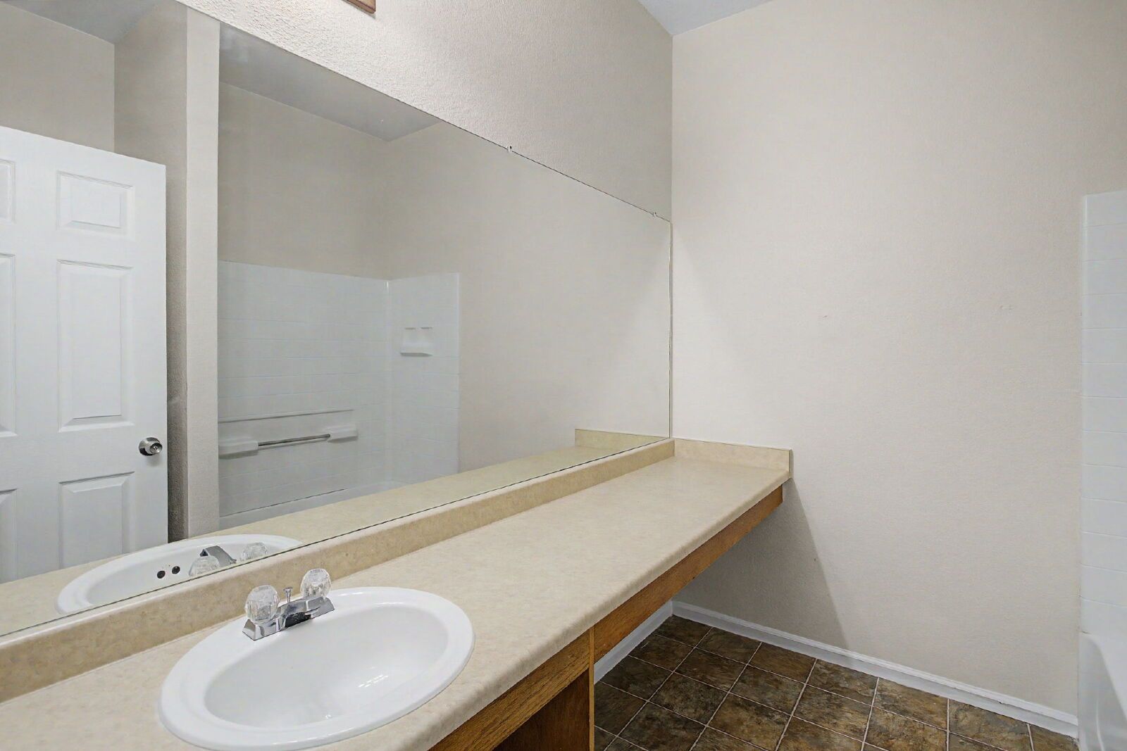 Gallery Image 25