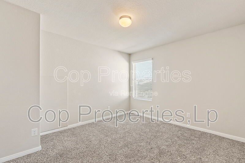 Gallery Image 36