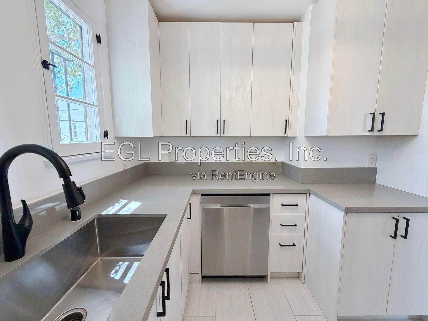 Gallery Image 18