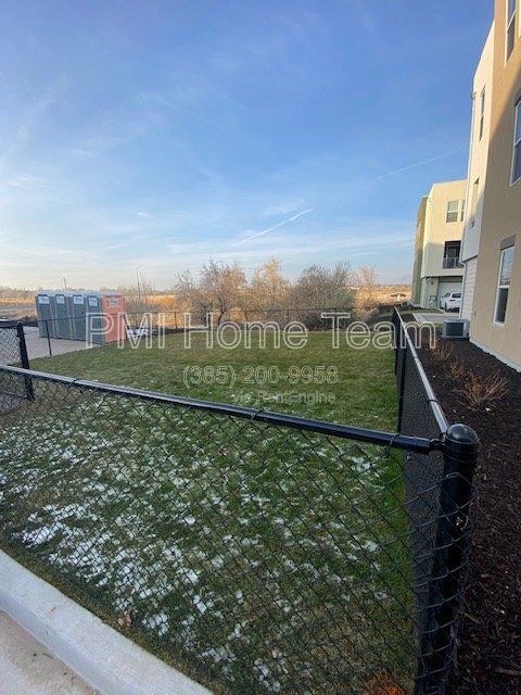 Gallery Image 28
