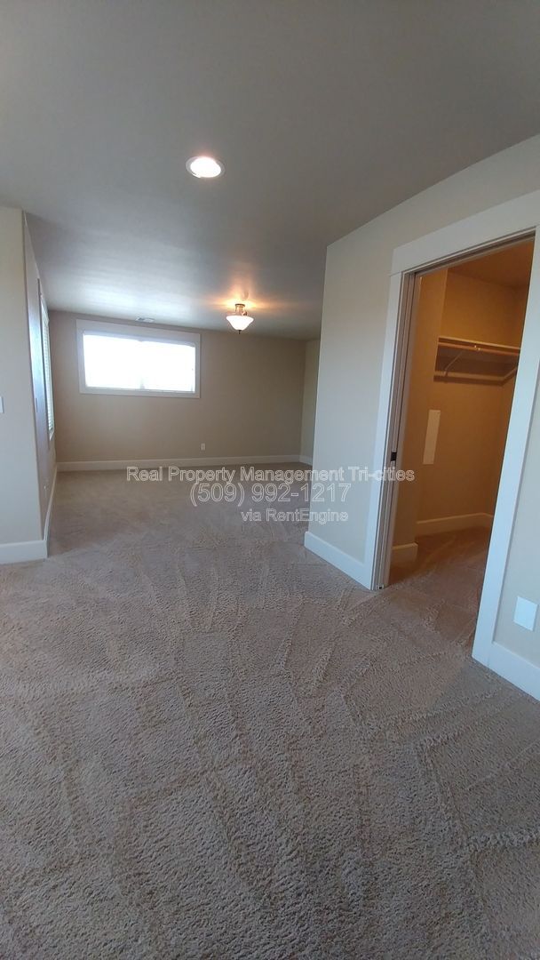 Gallery Image 20