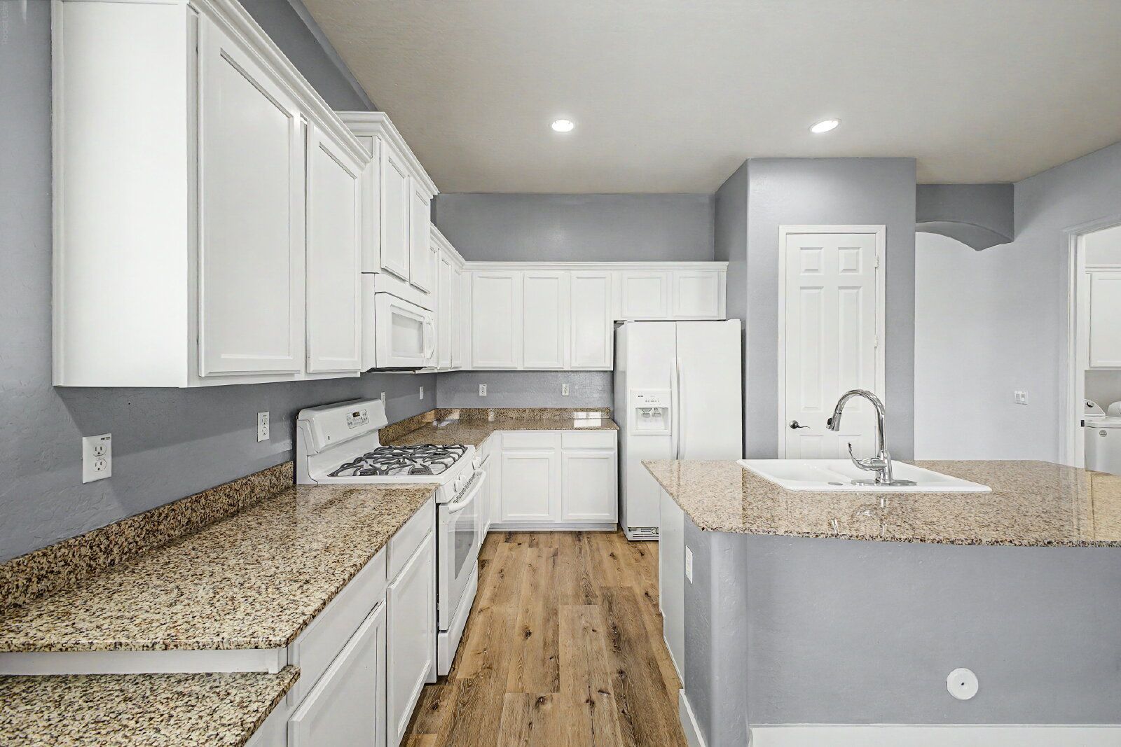 Gallery Image 12