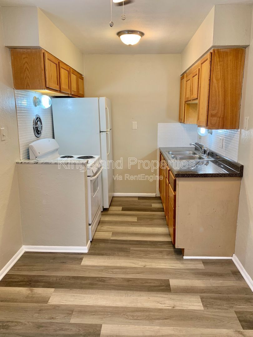 Gallery Image 0