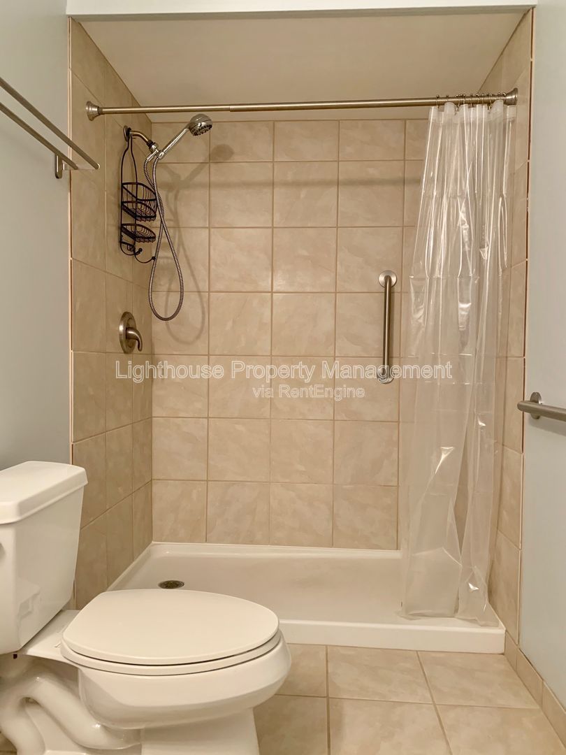 Gallery Image 16