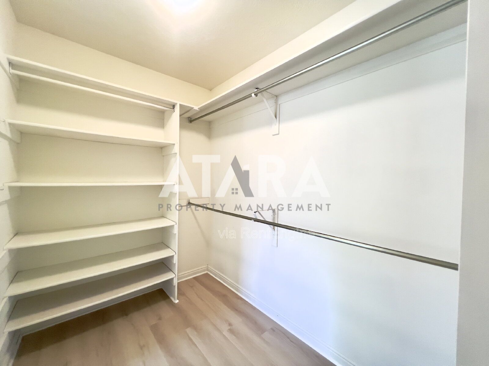 Gallery Image 37