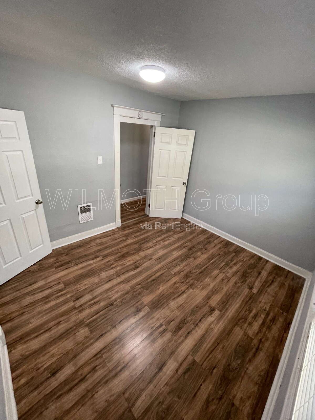Gallery Image 15