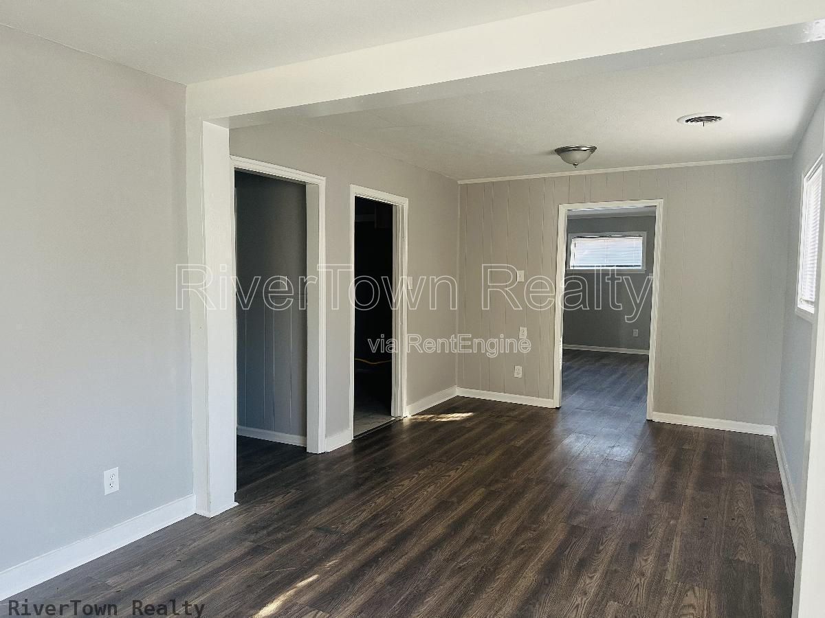 Gallery Image 16