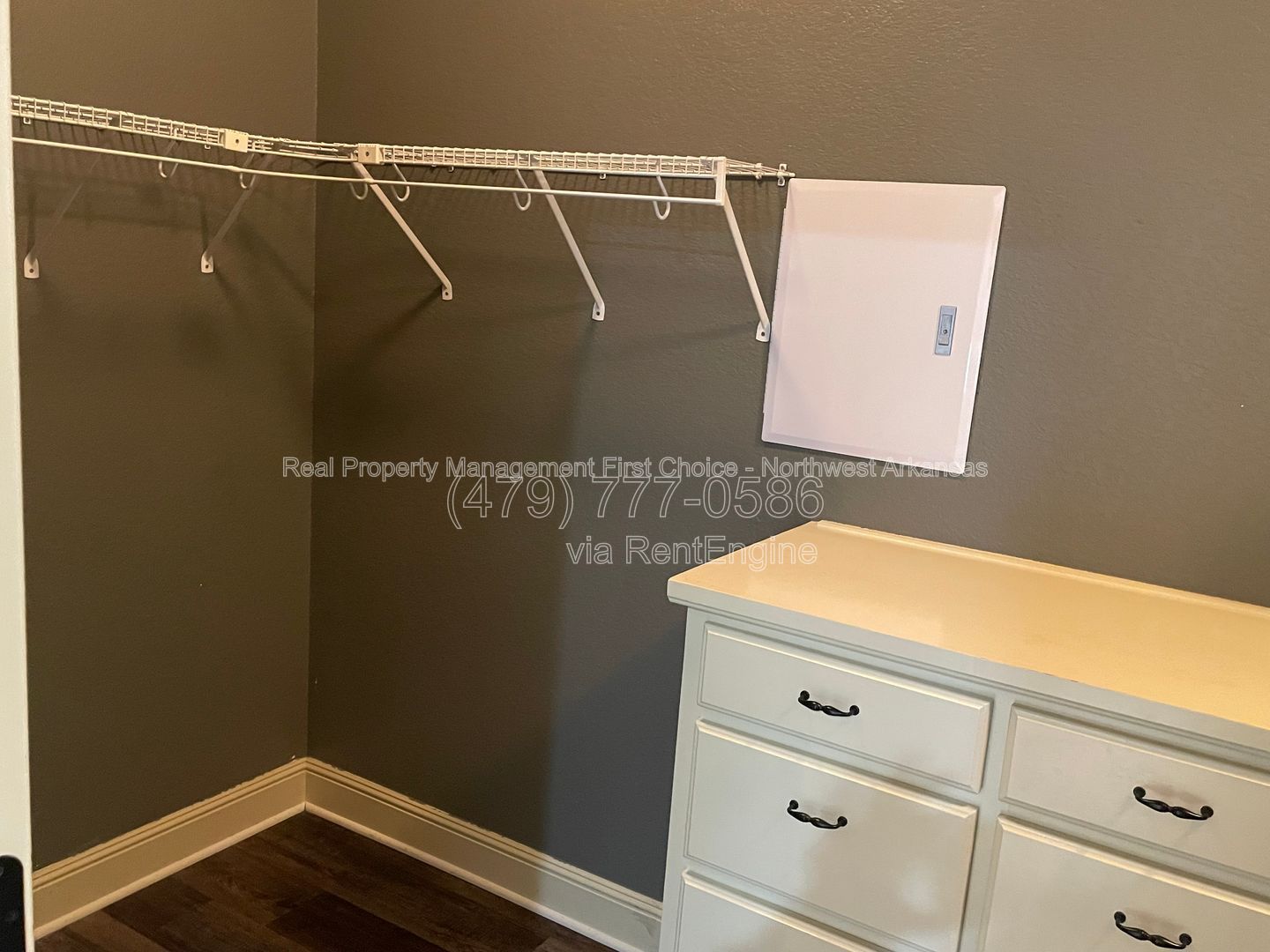 Gallery Image 17