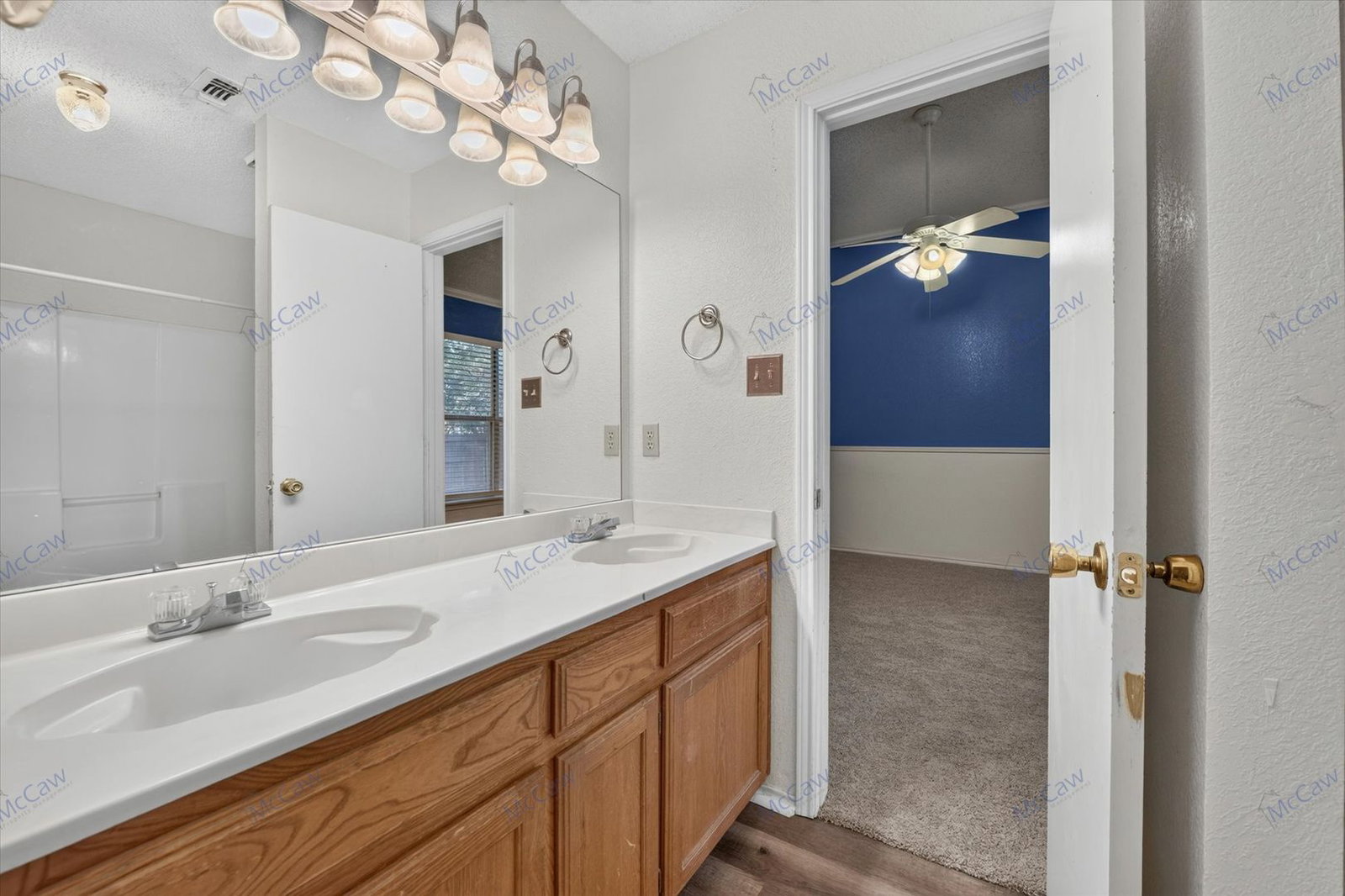 Gallery Image 18