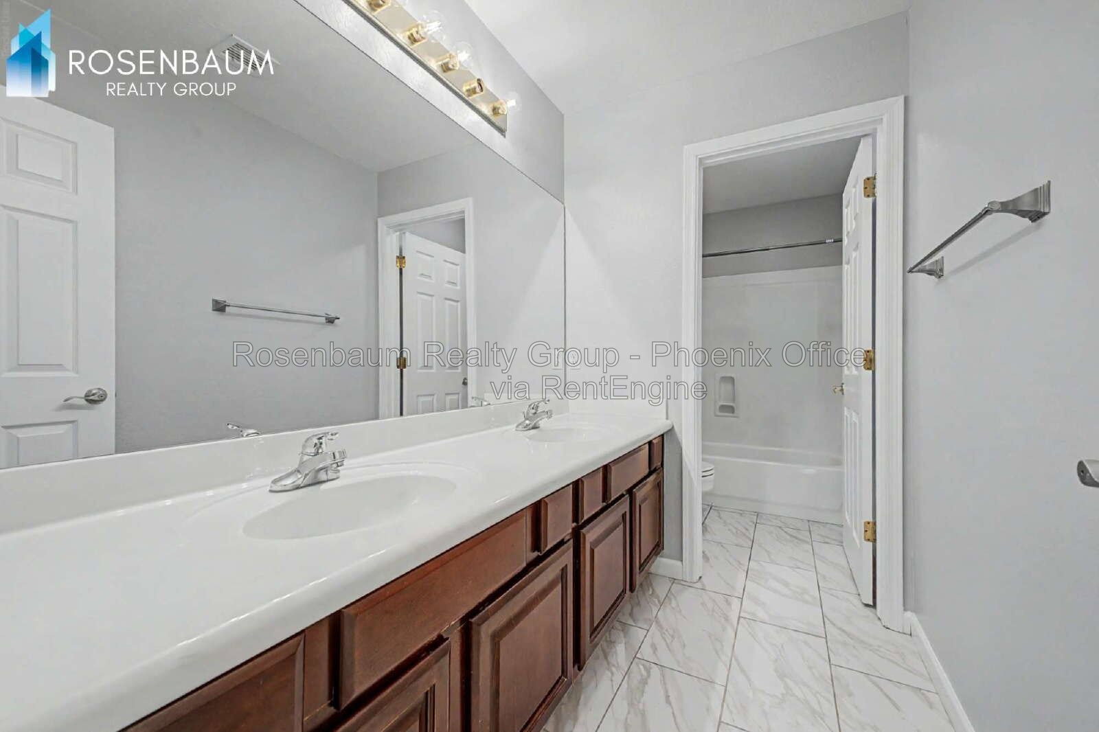 Gallery Image 32