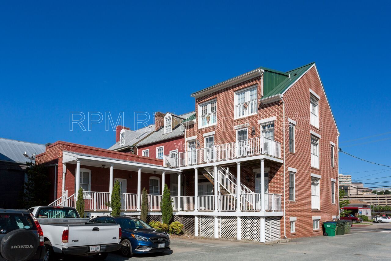 Gallery Image 16