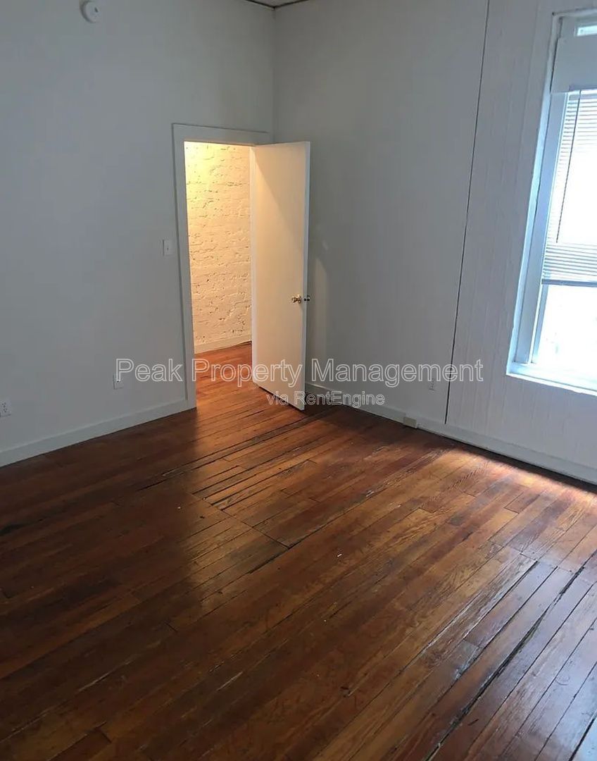 Gallery Image 6