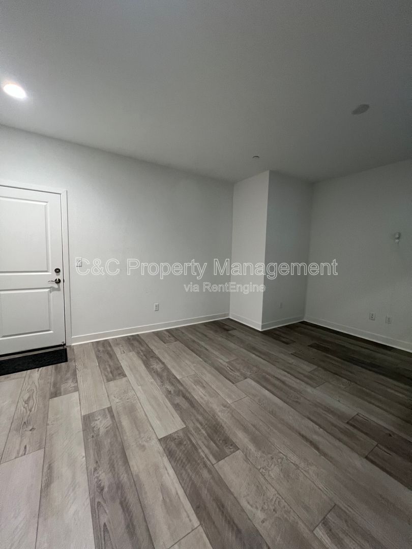 Gallery Image 8