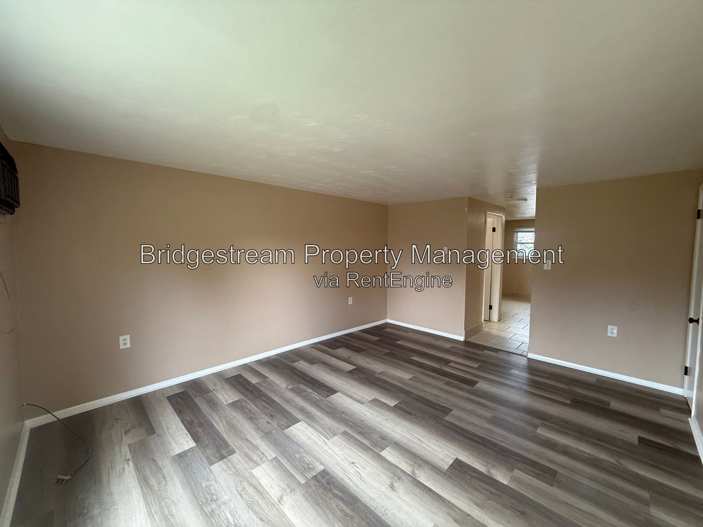 Gallery Image 0