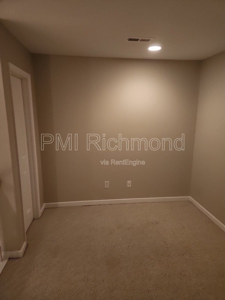 Gallery Image 23