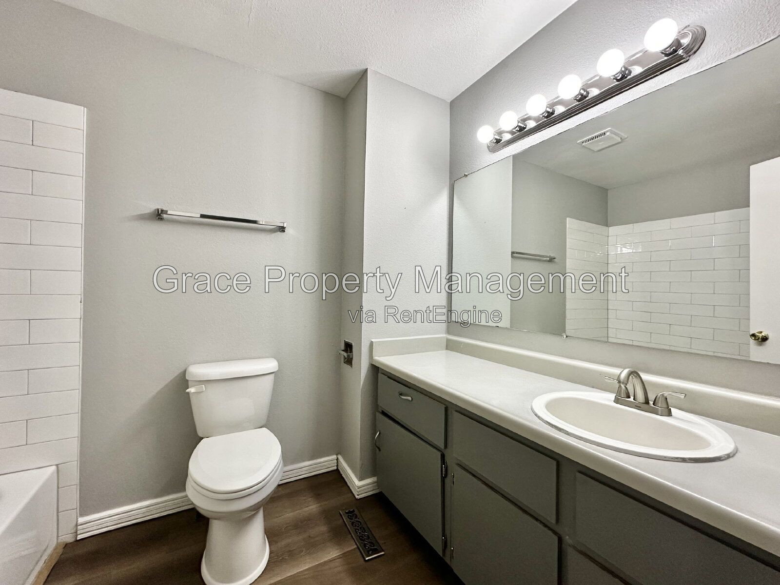 Gallery Image 19