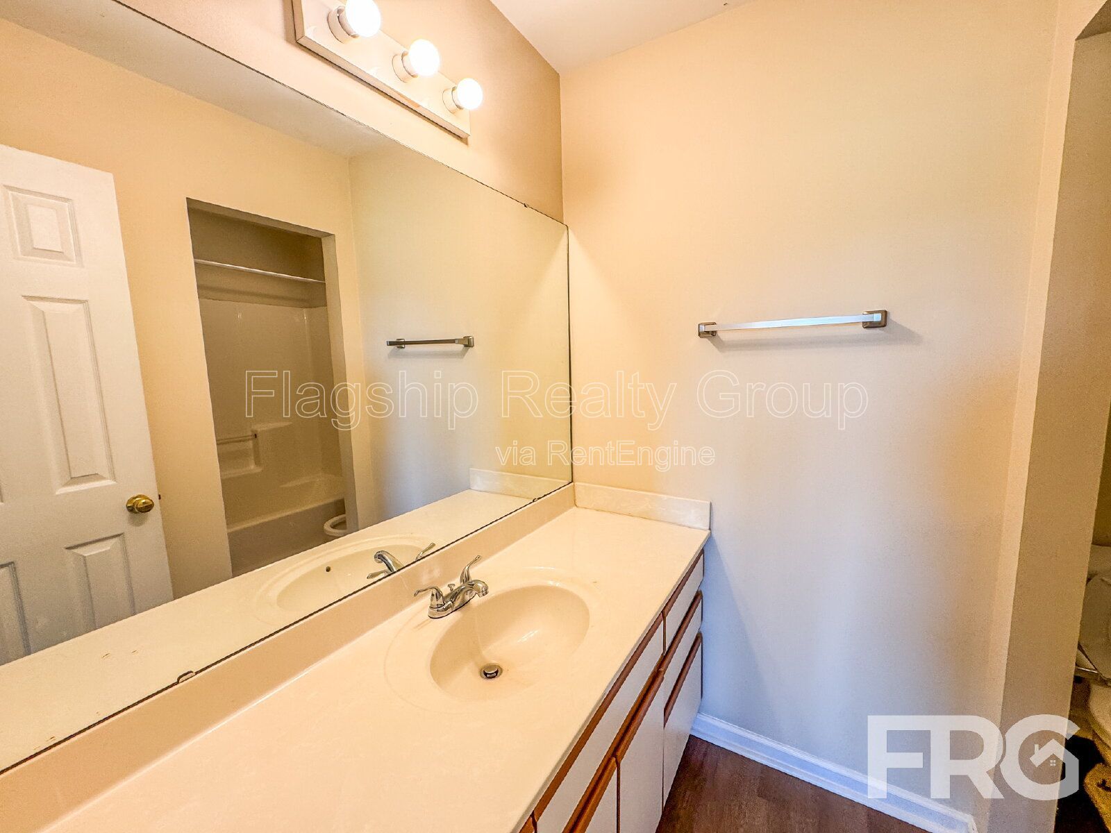 Gallery Image 18
