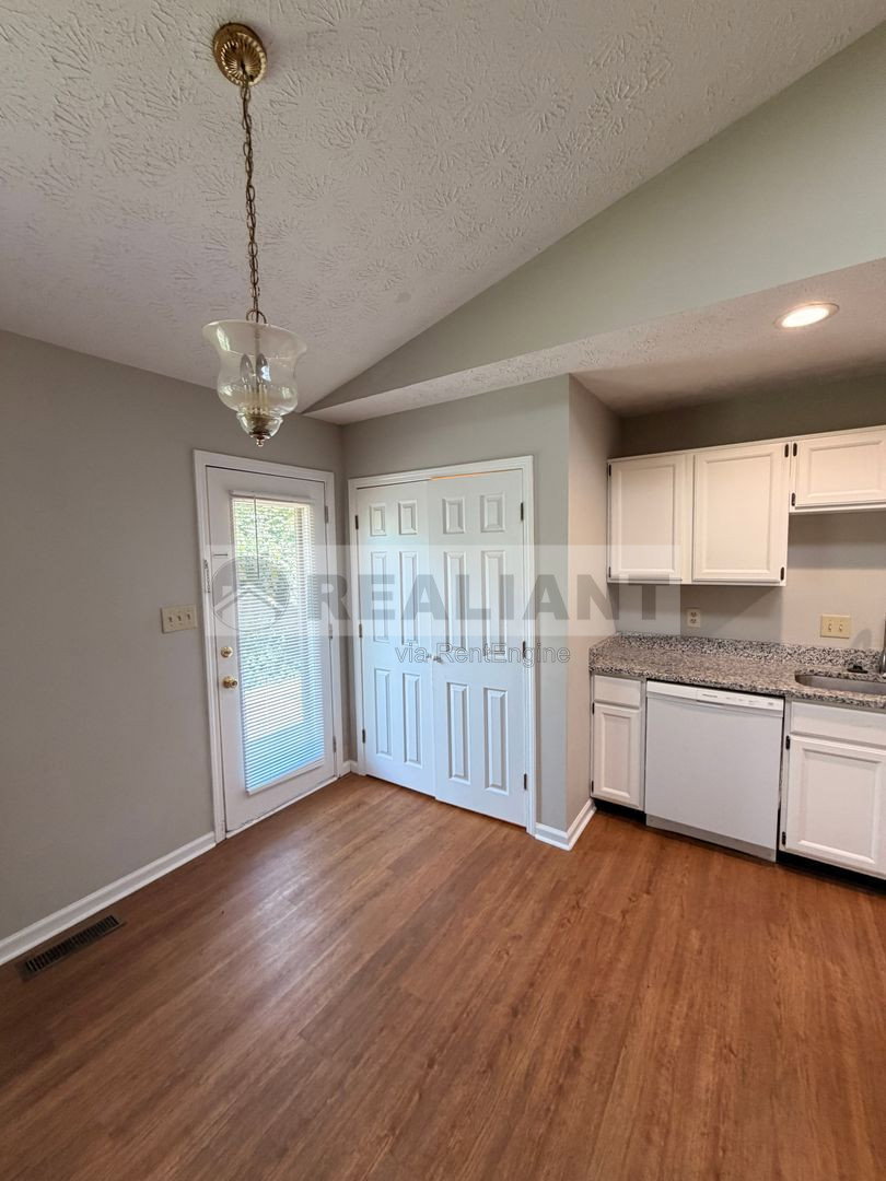 Gallery Image 39