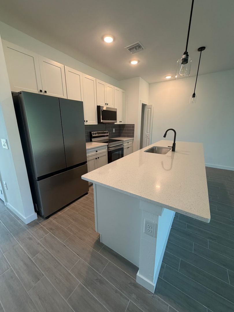Gallery Image 9