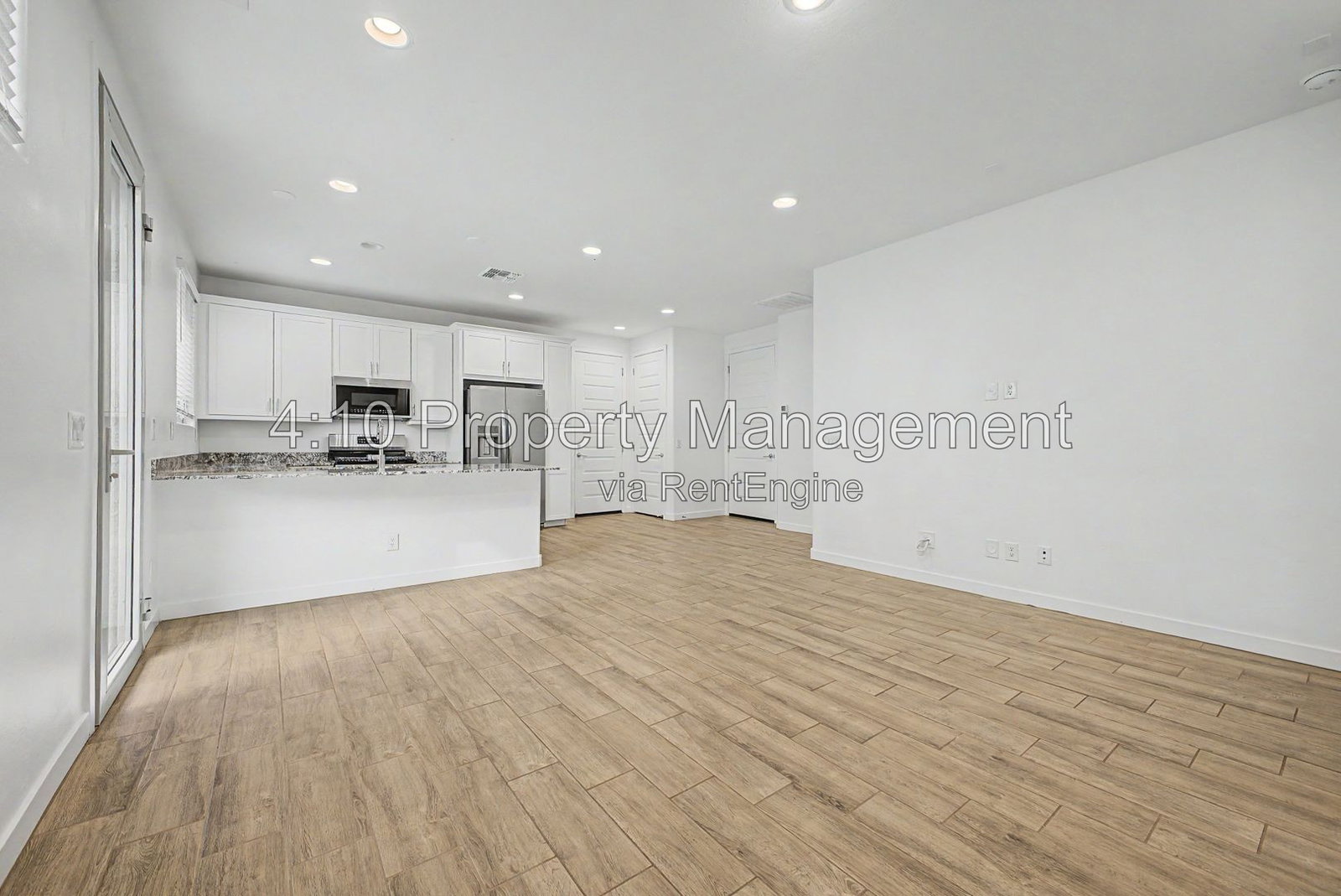 Gallery Image 41