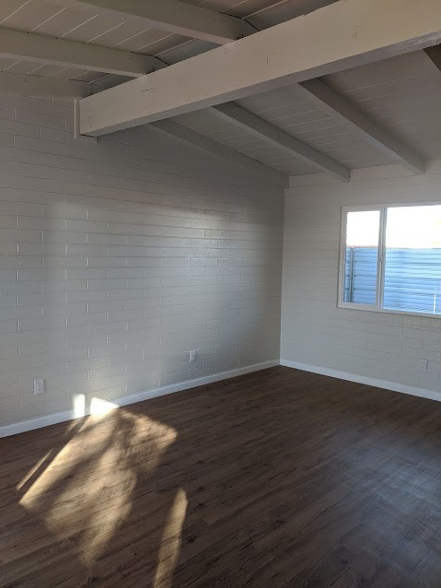 Gallery Image 0