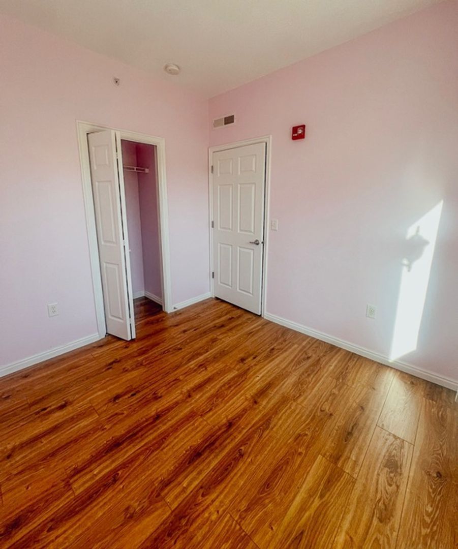 Gallery Image 13