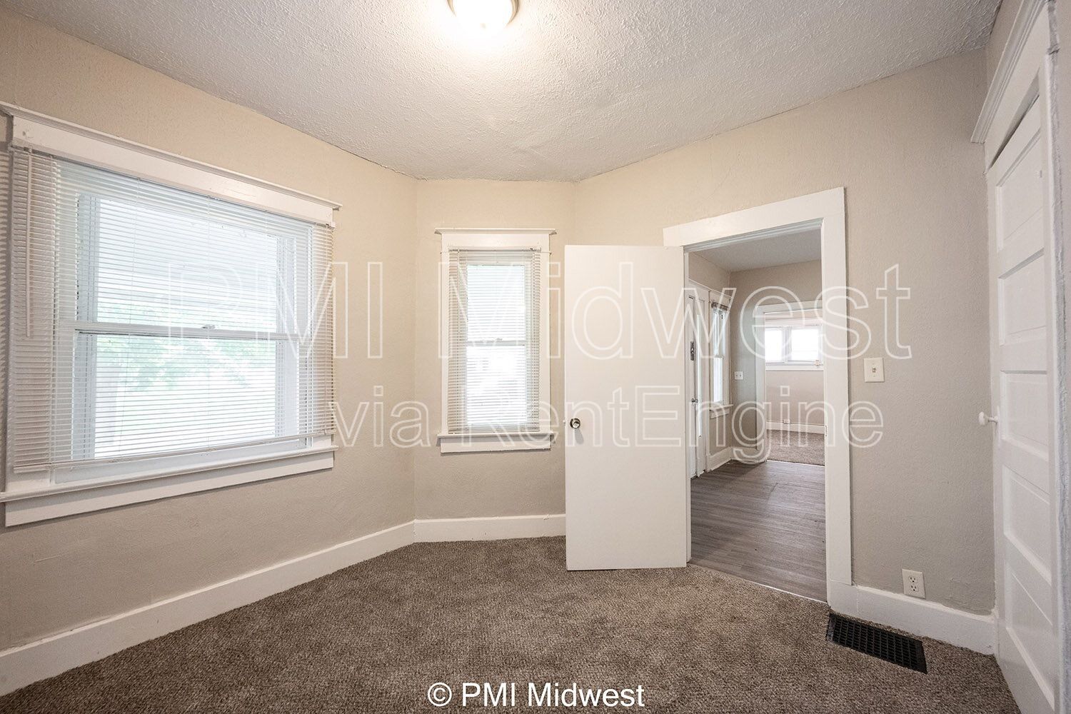 Gallery Image 16