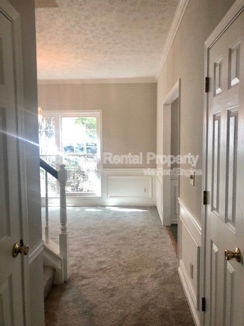 Gallery Image 19