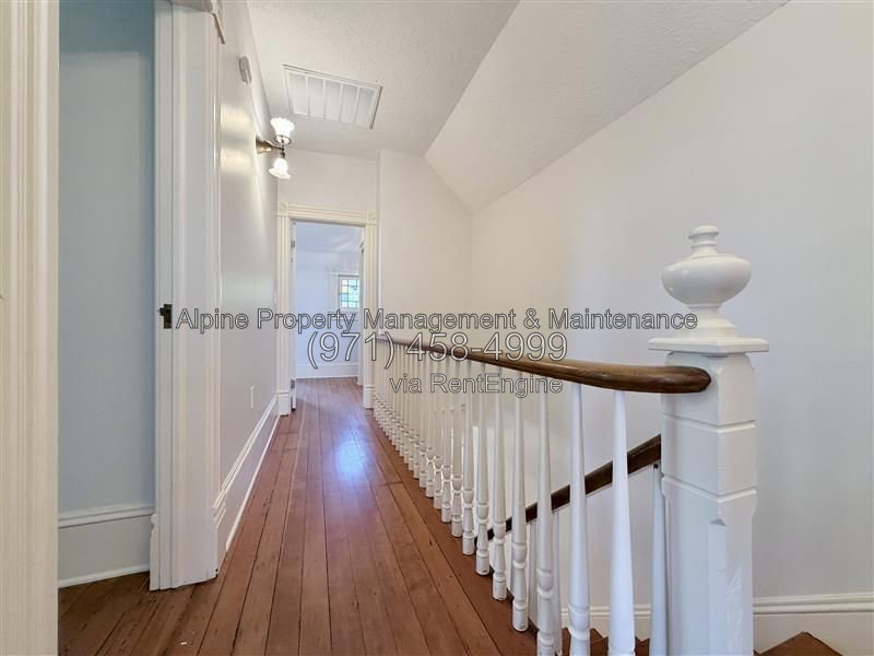 Gallery Image 19