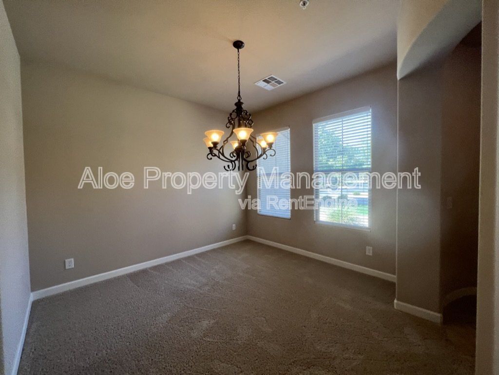 Gallery Image 18