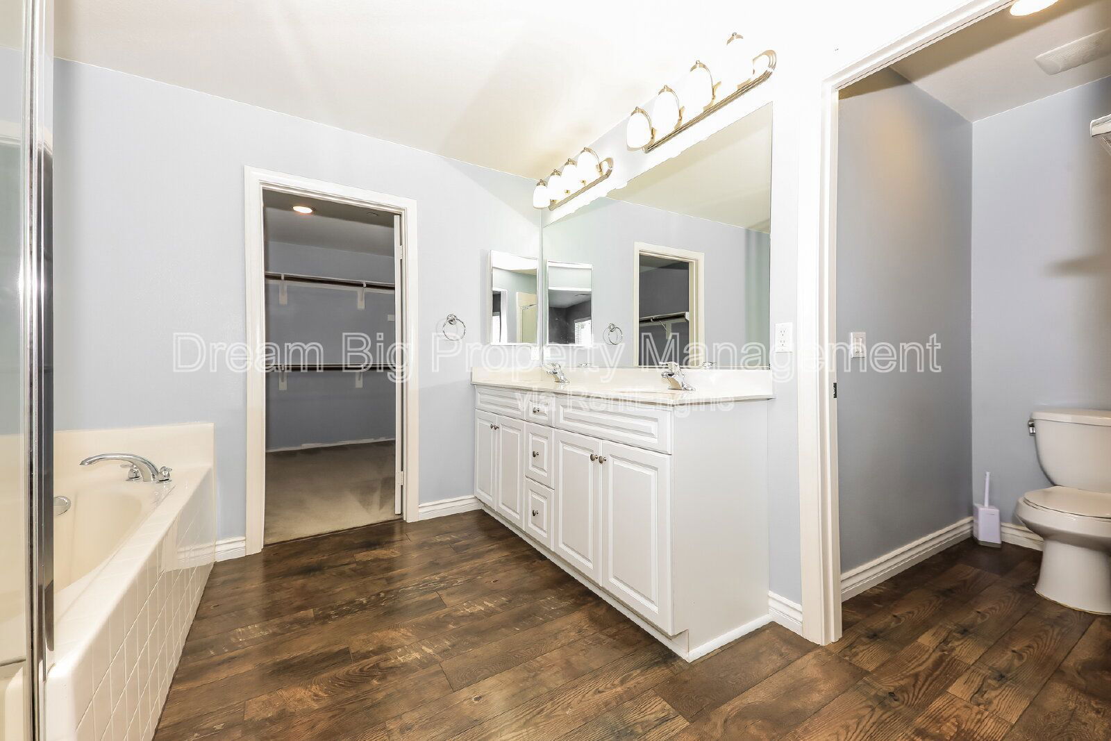 Gallery Image 18