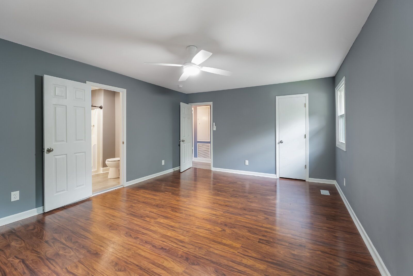 Gallery Image 15