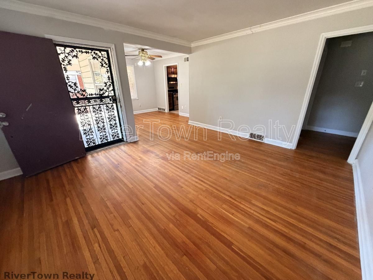 Gallery Image 17