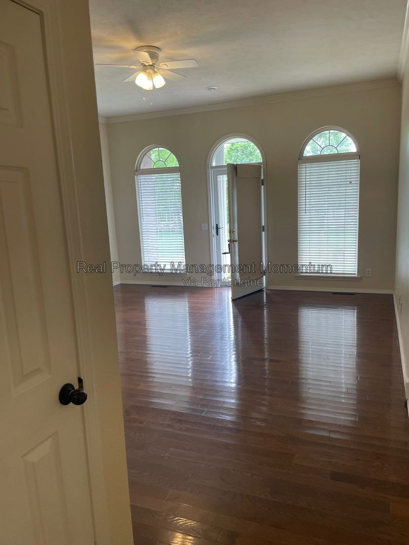 Gallery Image 8