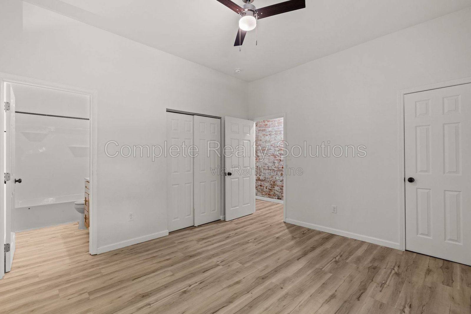 Gallery Image 16