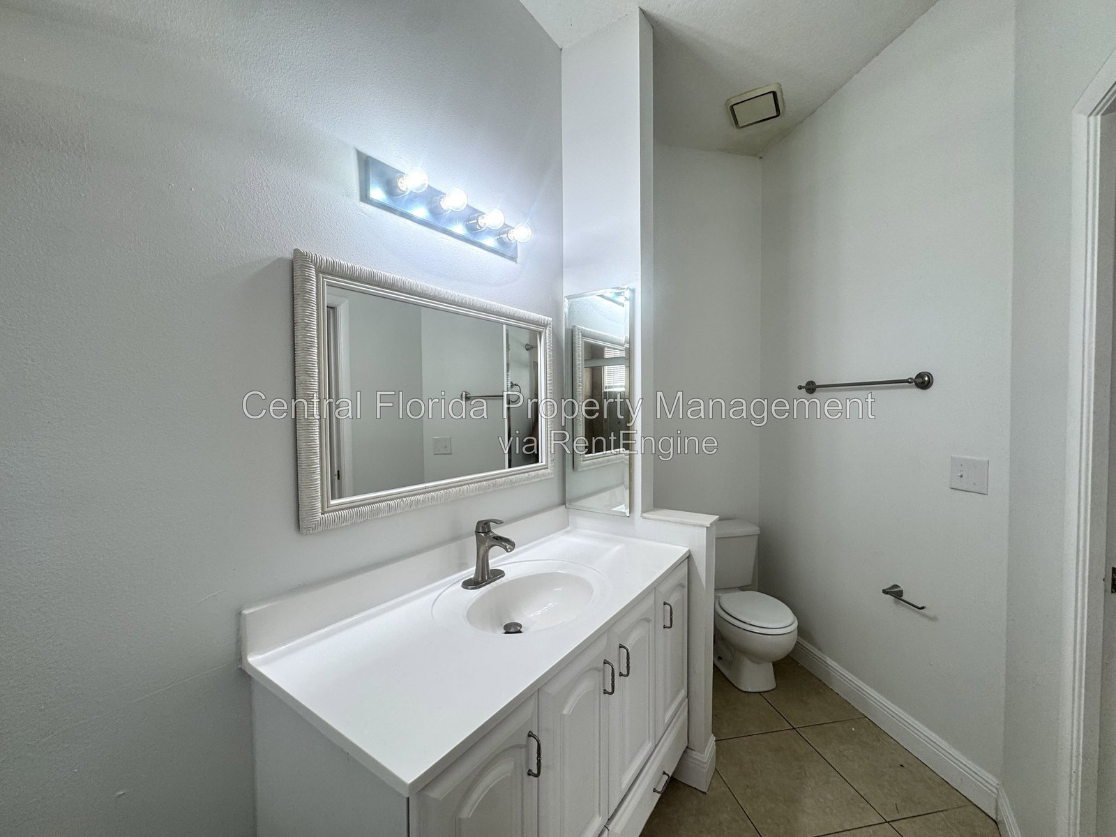 Gallery Image 19