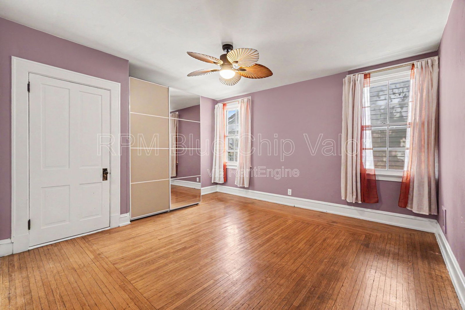 Gallery Image 16