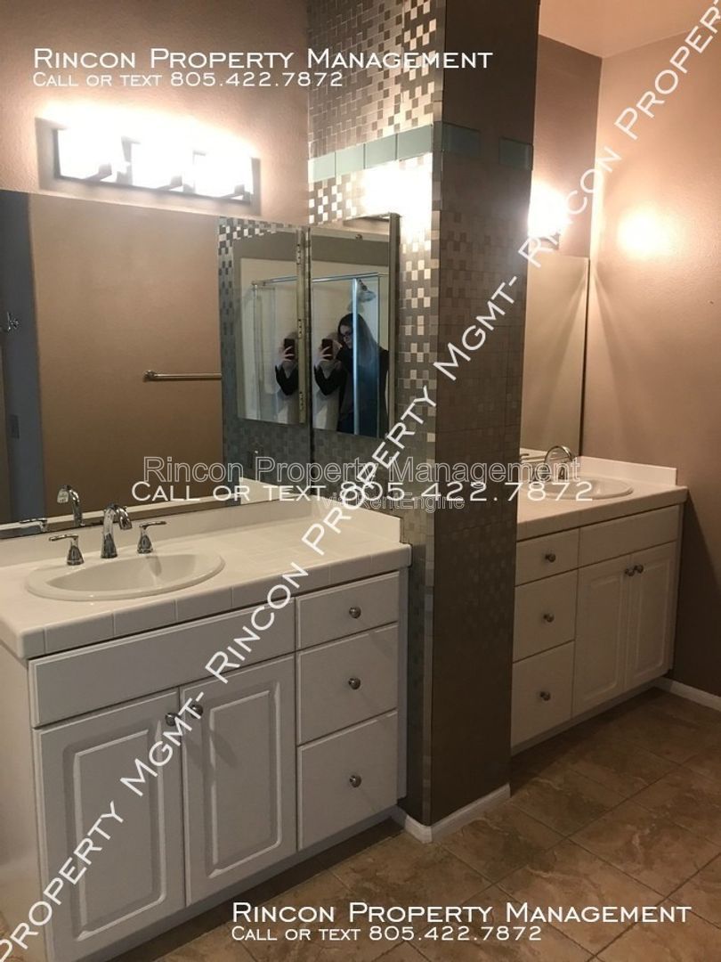 Gallery Image 16