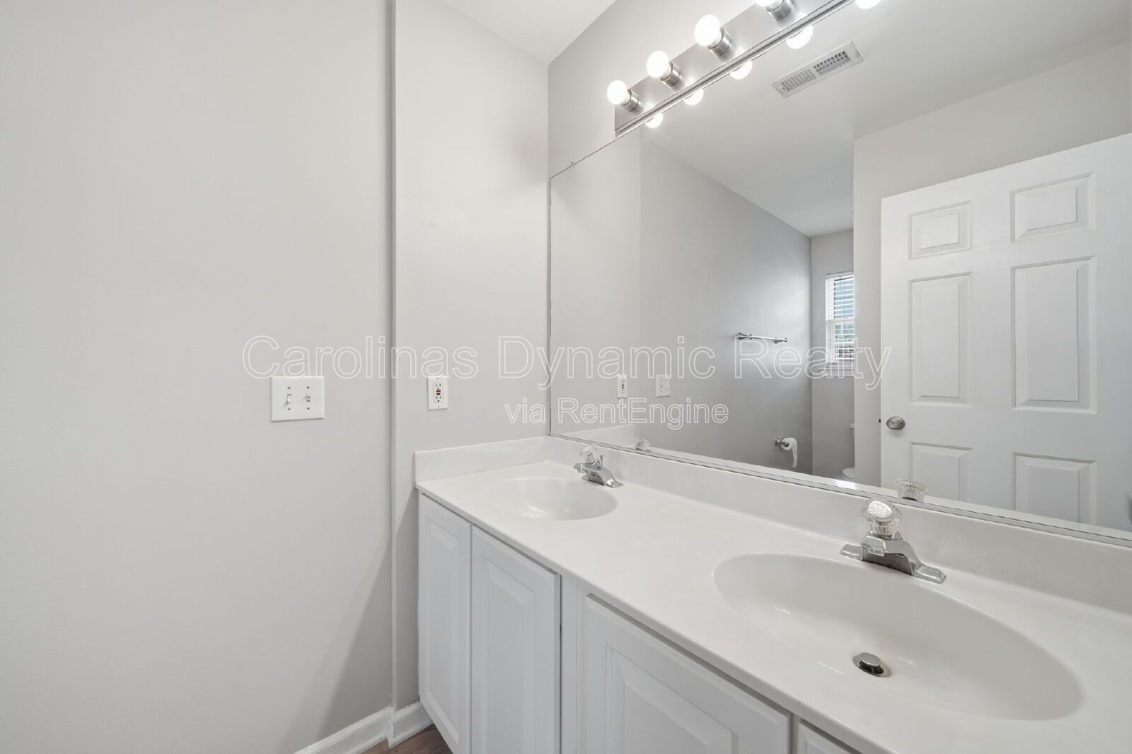 Gallery Image 25