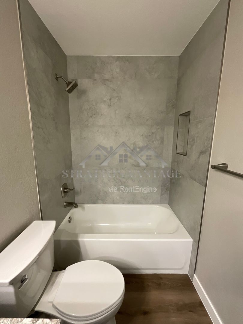 Gallery Image 17