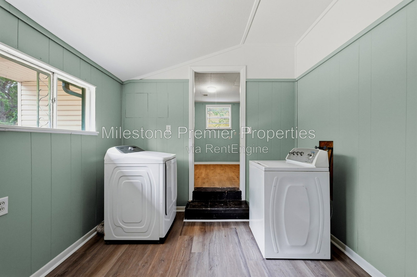 Gallery Image 17