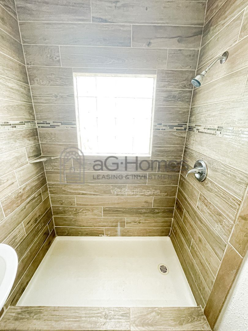 Gallery Image 20