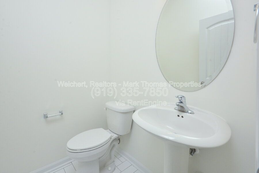 Gallery Image 19