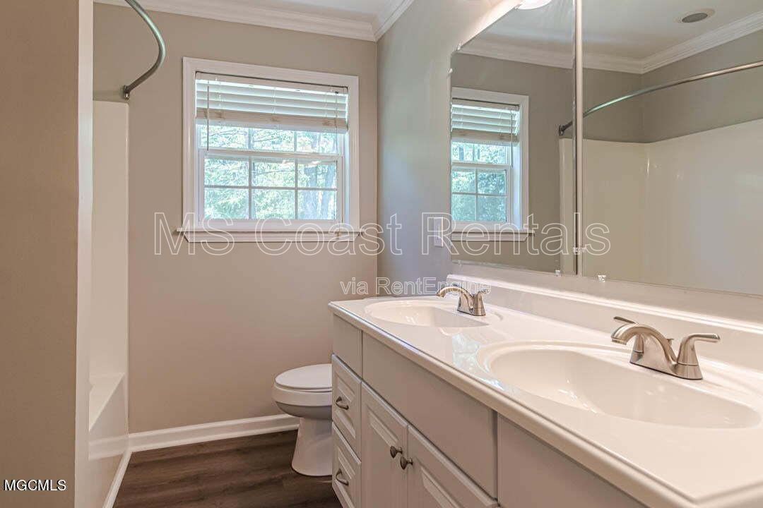 Gallery Image 14