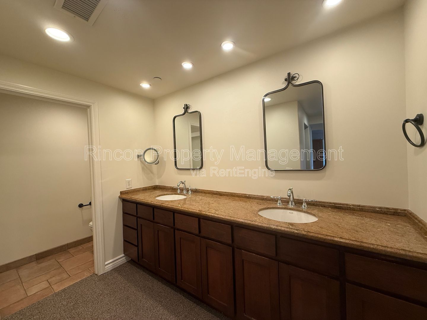 Gallery Image 21