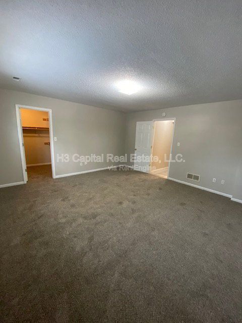 Gallery Image 22